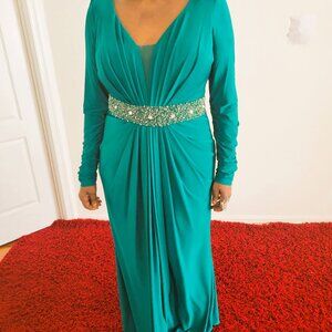 Long Sleeve Fitted Evening Dress Green